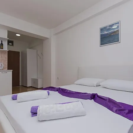 Protuger Daire Ohri Dış mekan fotoğraf